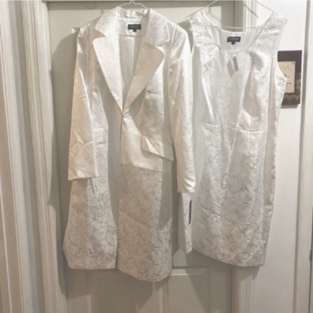 New with tags, gorgeous John Mayer white dress set